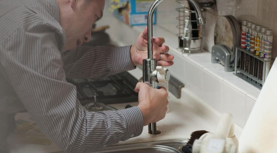 Professional bathroom faucet installation in Koshkonong, MO